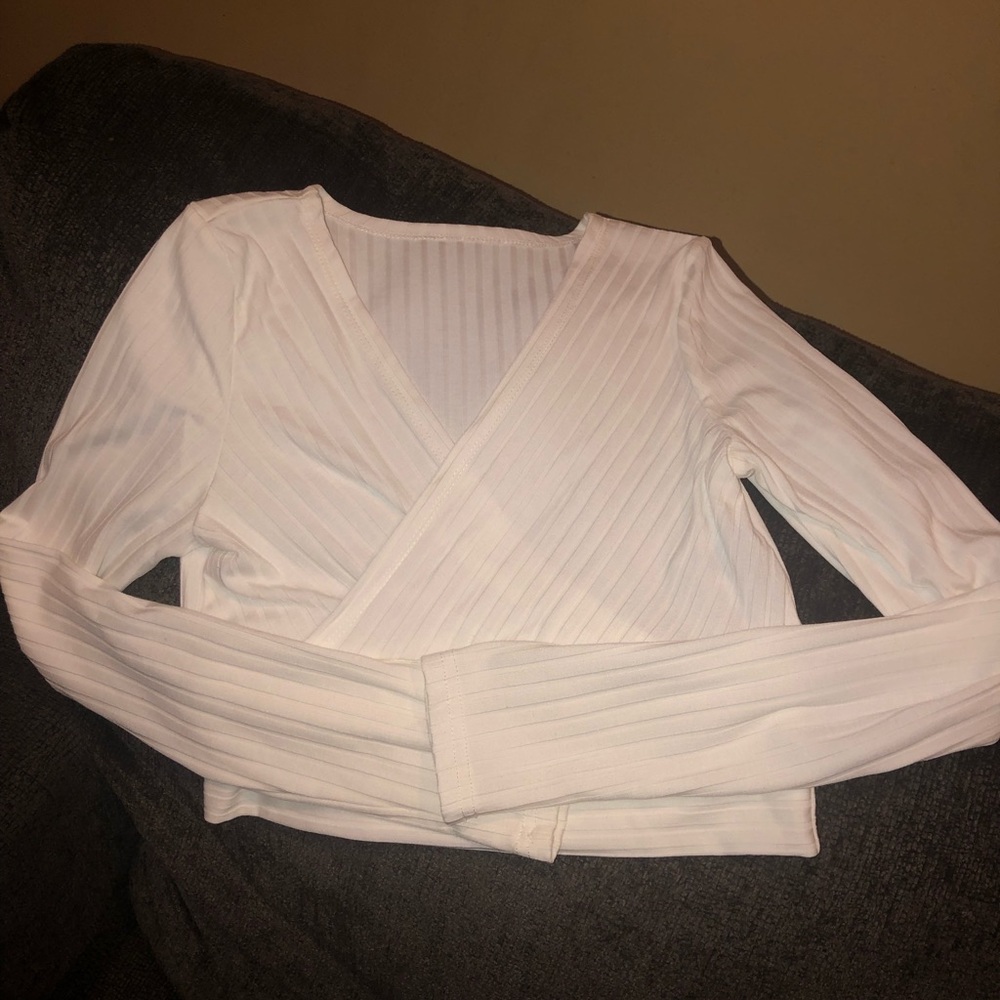 Macy’s white long sleeve wrap crop top